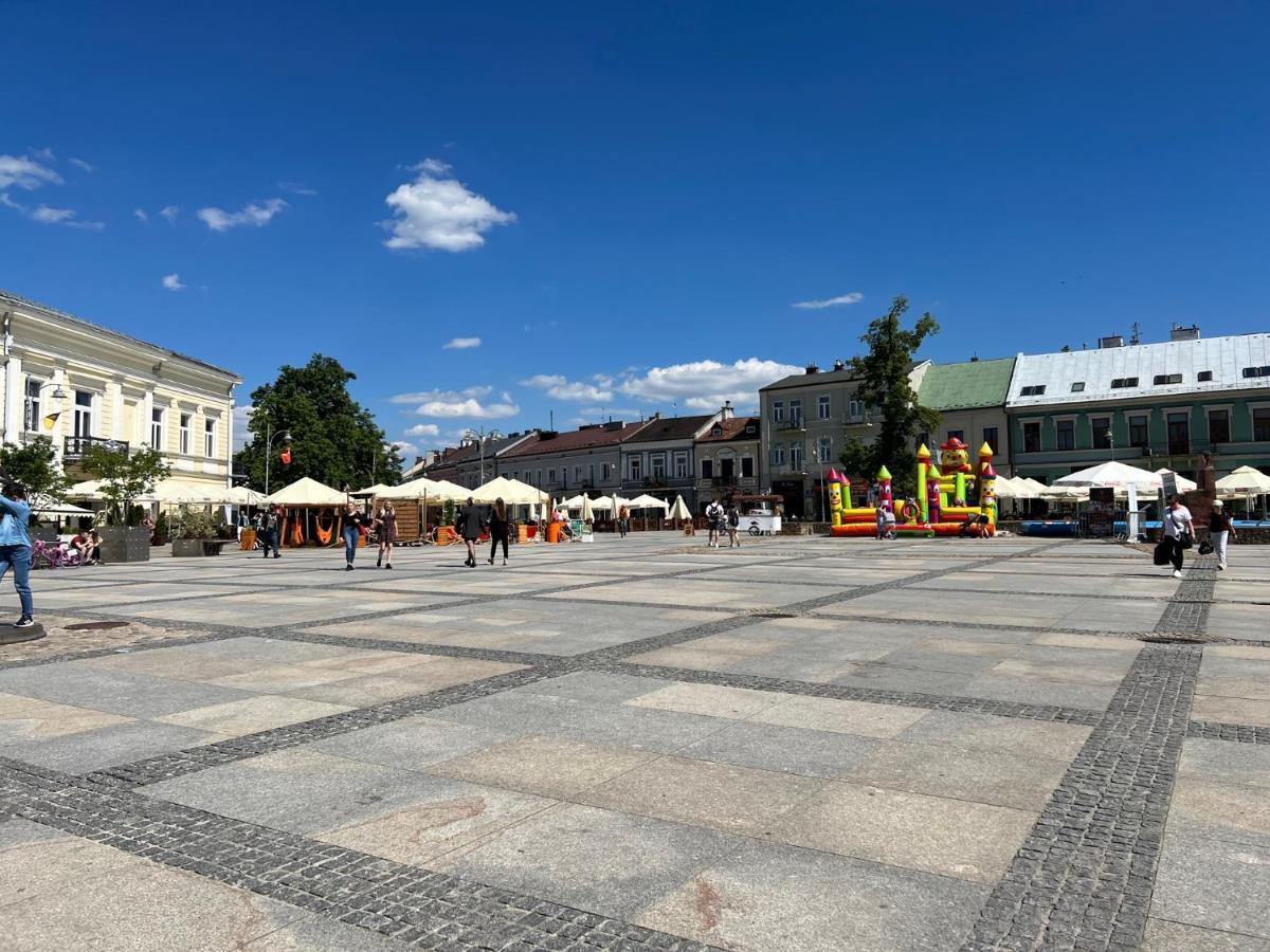 Family&Business Sauna Apartments Sienkiewicza Centrum No1, z Parkingiem Kielce Exterior foto