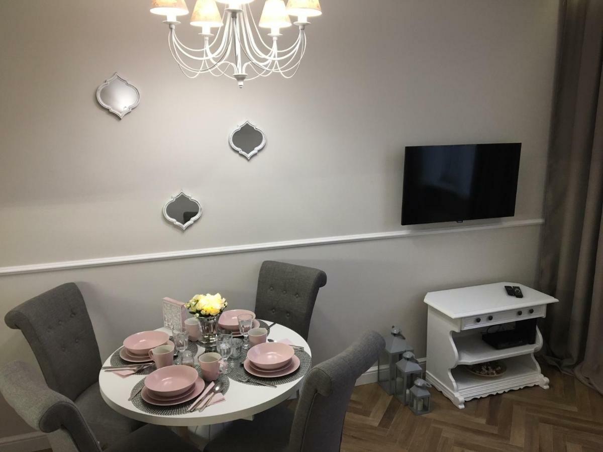 Family&Business Sauna Apartments Sienkiewicza Centrum No1, z Parkingiem Kielce Exterior foto