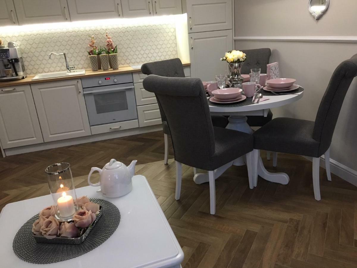 Family&Business Sauna Apartments Sienkiewicza Centrum No1, z Parkingiem Kielce Exterior foto